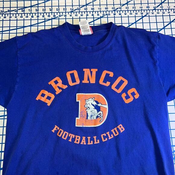 Denver Broncos Reebok Short Sleeve T-Shirt Size Medium Blue y2k - Picture 5 of 13